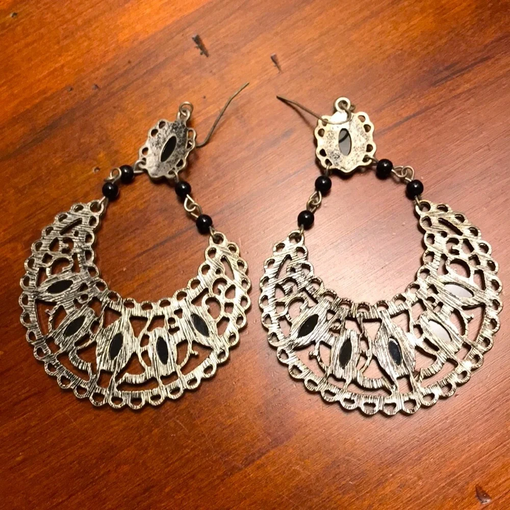 Final Price- NEW! Boho Dangle Earrings - Picture 3 of 3